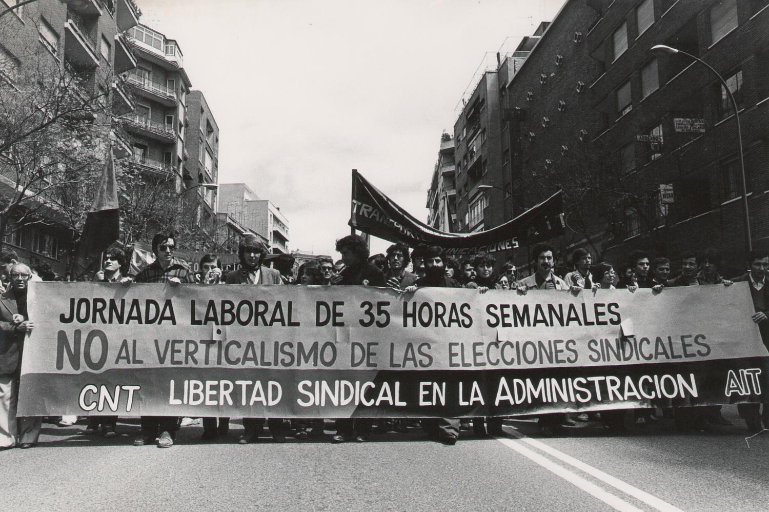Llega la Escuela de Rebeldía: agitando mentes a golpe de memoria