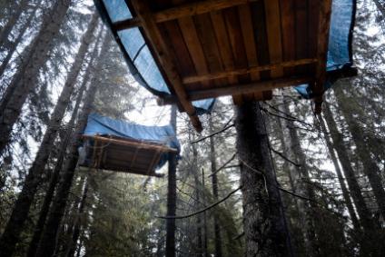 Alpes: contra un depósito de agua