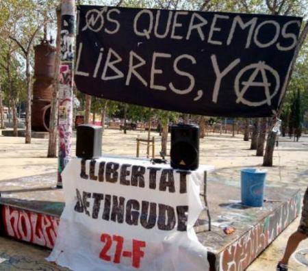 [Actualización] Beppe en libertad - 27F –  La lucha continua hasta que caigan todos los muros. Libertad Pablo y Beppe!