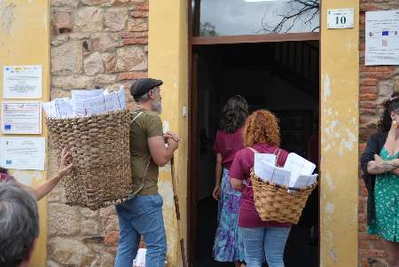 Cantabria dice no: el Colectivo Vecinal recoge más de 7.100 alegaciones populares contra el polígono eólico Benavieja