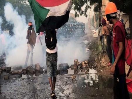 Los manifestantes se enfrentan a una fuerte violencia en las Marchas de los Millones en Sudán (2022 )