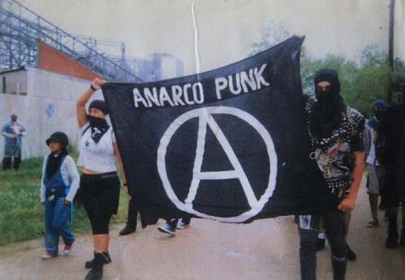 Del punk a la solidaridad indígena: cuatro décadas de anarquismo en Brasil. Una entrevista