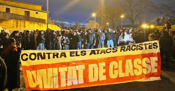 Pasaje Seguro denuncia el acoso criminal y xenófobo a personas migrantes sin hogar en Badalona