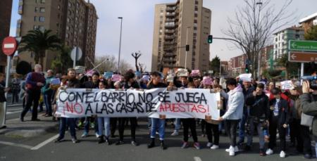 Vecinos de Cazoña: «A las casas de juego