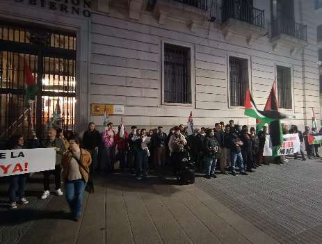 Denuncian la aplicación de sanciones a dos activistas tras las protestas pacíficas durante la Vuelta Ciclista a España