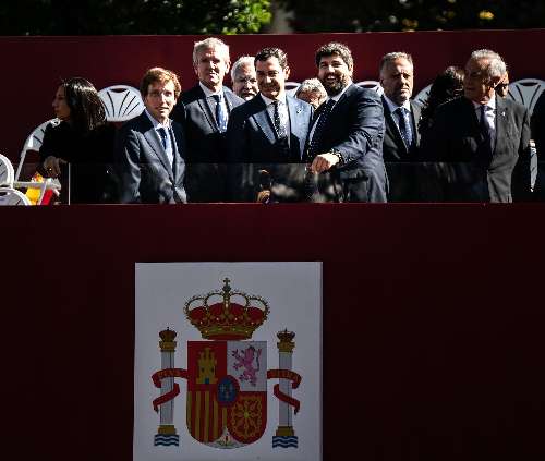 Con todos ustedes: España