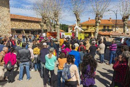 Manifiesto leído ayer en Molledo durante la concentración «Por unas montañas vivas