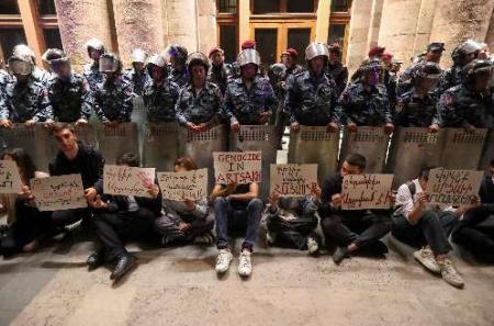 Voces anarquistas de Armenia y Azerbaiyán. Sobre la violencia en Nagorno-Karabaj