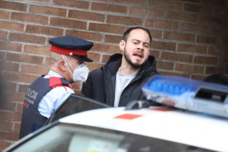 Los Mossos detienen al rapero Pablo Hasél en la Universidad de Lleida