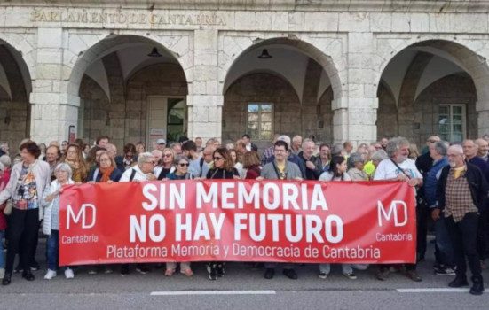 El PP da el primer paso para derogar la Ley de Memoria Histórica de Cantabria por “higiene democrática”