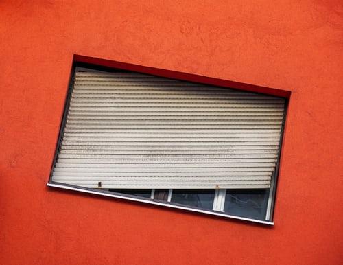 Trabajos de mierda: una historia de como emplean nuestro tiempo... y el espacio